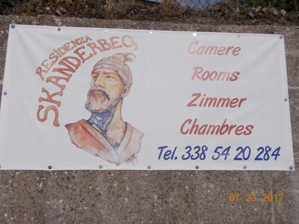 Residenza Skanderbeg Montecilfone ภายนอก รูปภาพ
